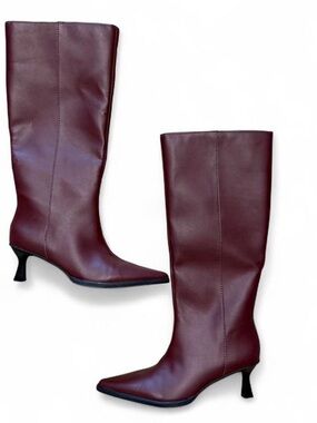 Women's Knee-High Pointed-Toe Boots in Burgundy